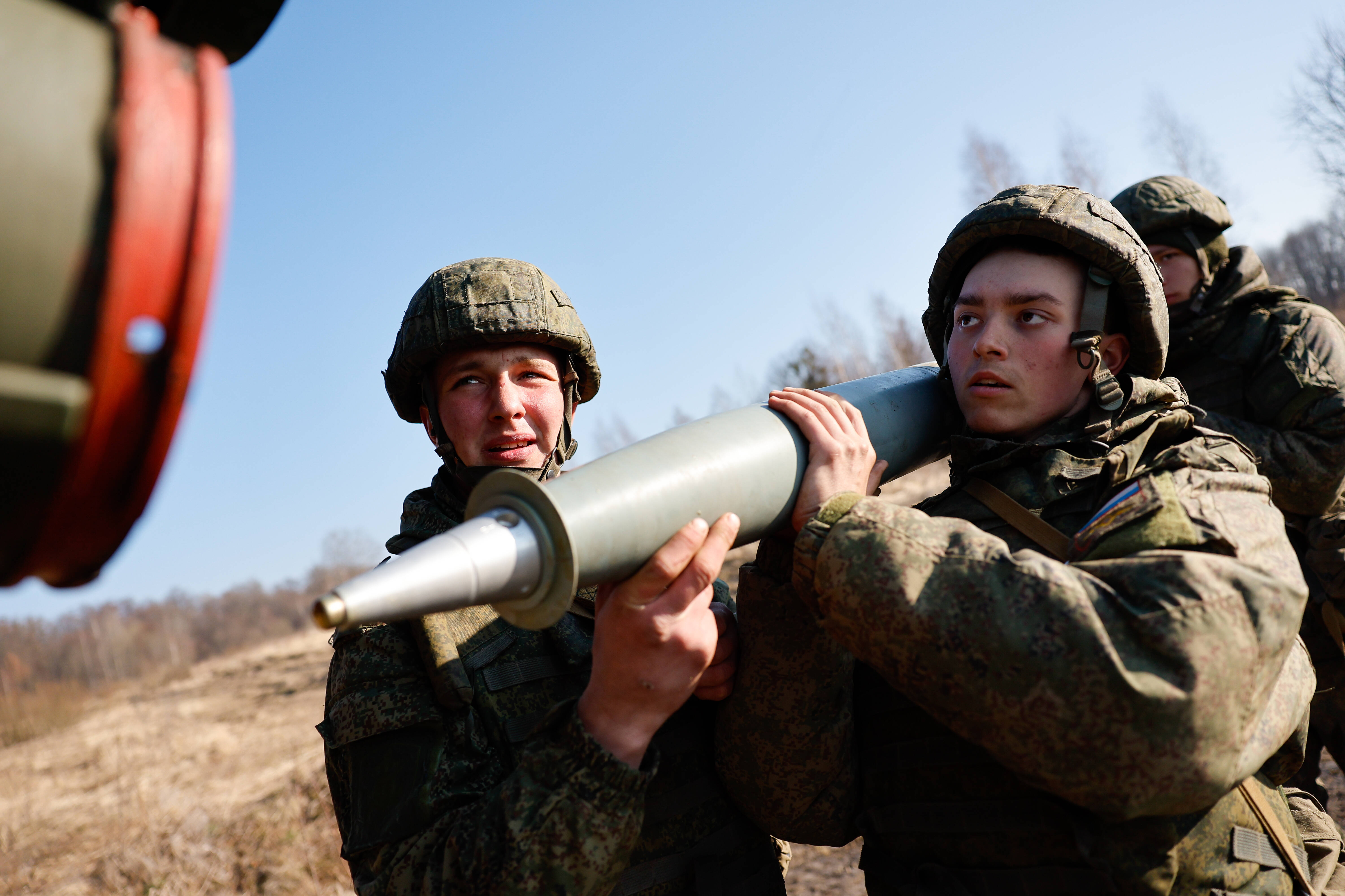 Bereitet Putin einen Atomschlag vor? Satellitenbilder zeigen - Putin bringt Atomraketen in Stellung!