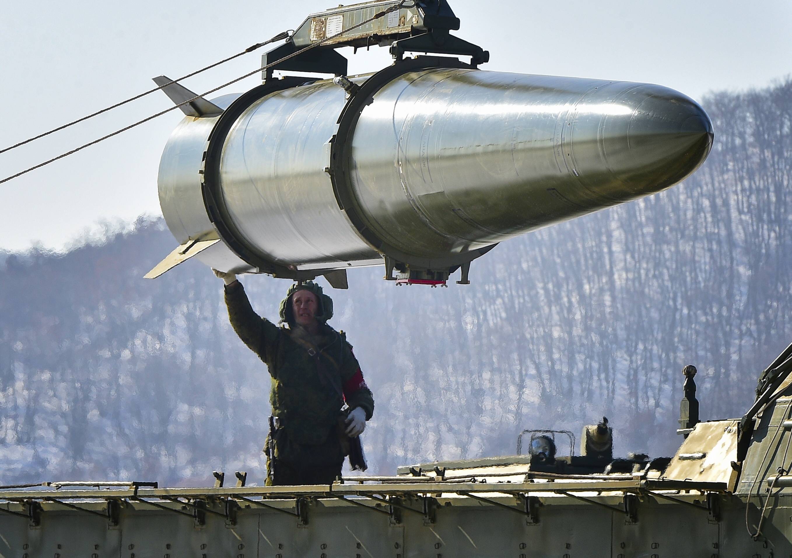 Russische Raketen fliegen mit Schweizer Technik! Schock nach Analyse von Trümmerteilen