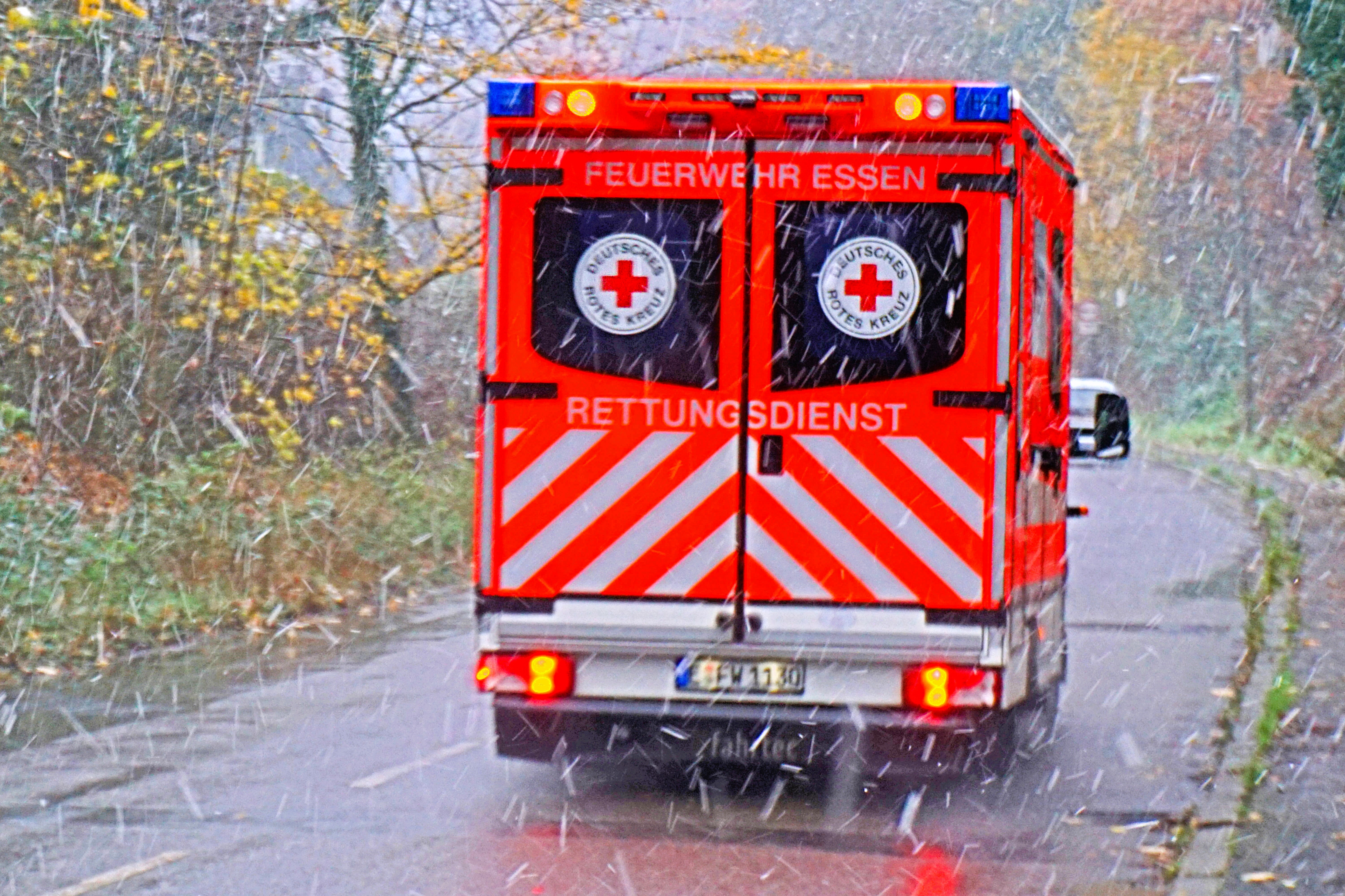 Horror-Unfall! Motorradfahrer erliegt seinen Verletzungen - Schrecklicher Unfall endet tödlich