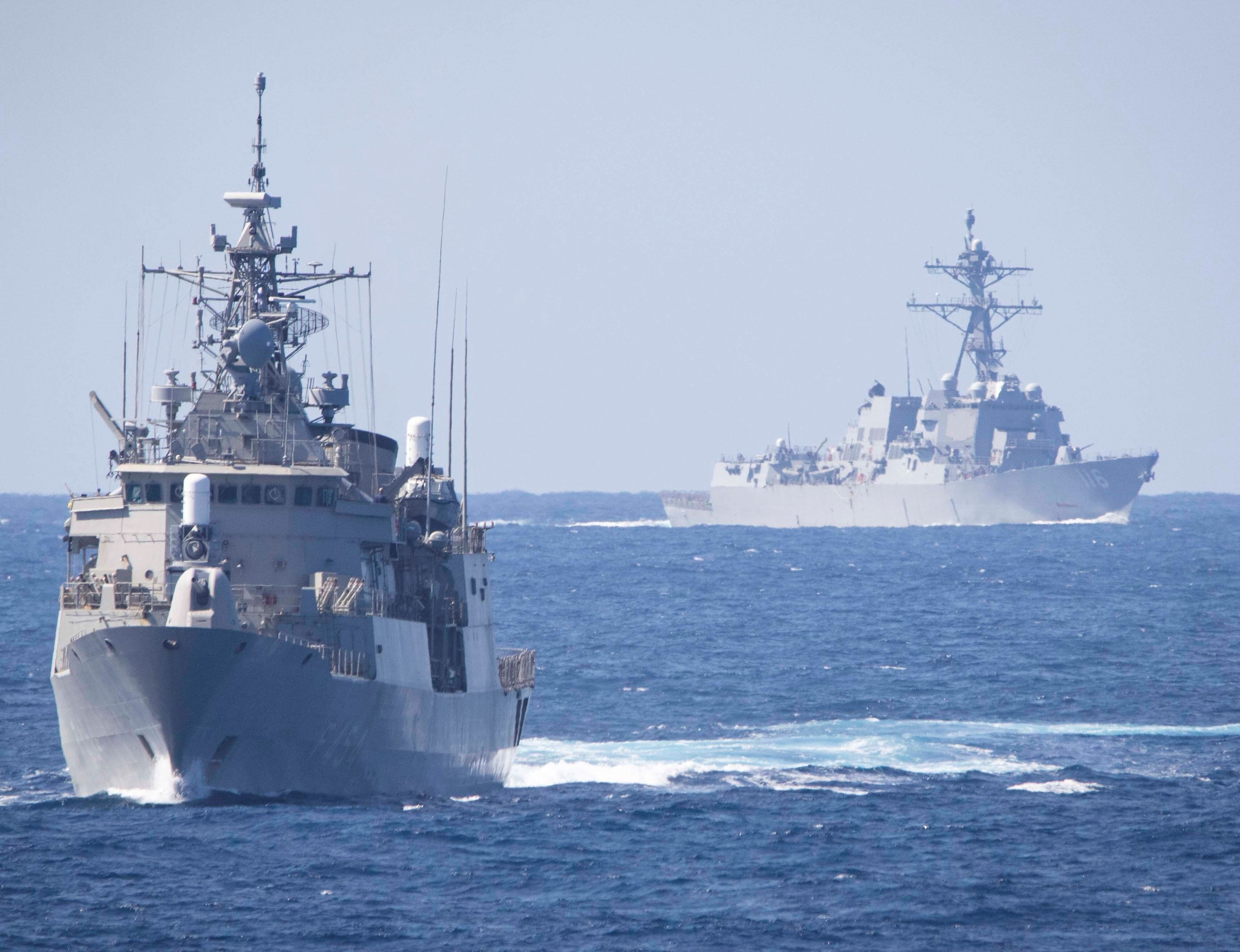 Alarm für NATO-Flotte! Spanisches Patrouillenboot entdeckt russische Kriegsschiffe im Mittelmeer! 