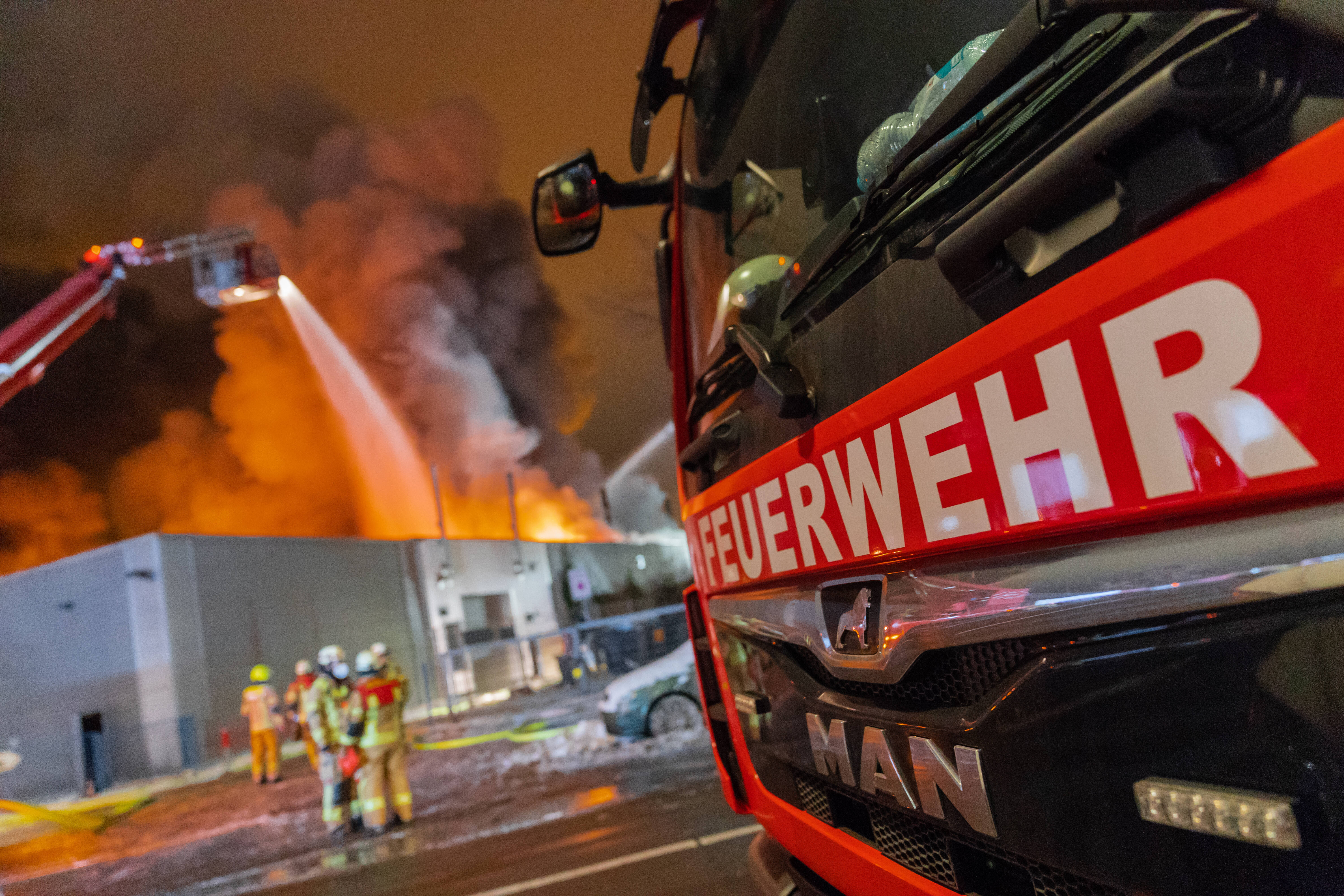 Mega-Explosion in Wohnsiedlung - Insgesamt 65 Häuser mussten evakuiert werden!